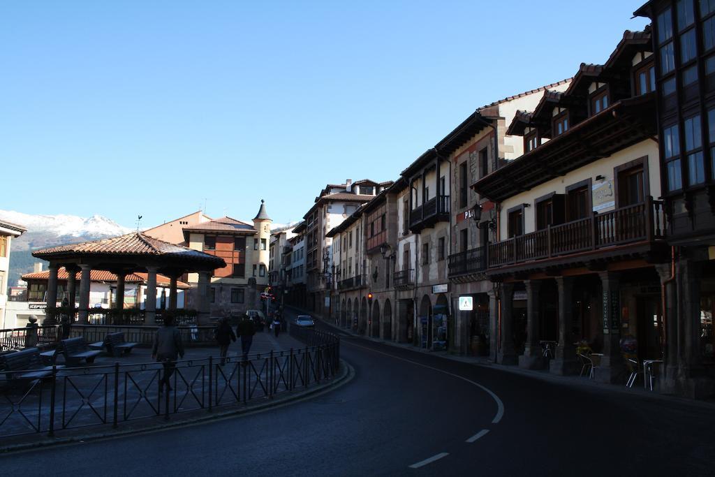 Hosteria La Antigua Potes Bagian luar foto