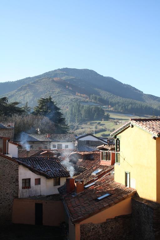 Hosteria La Antigua Potes Bagian luar foto